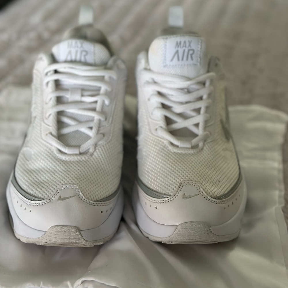 Nike Air Max White and Gray Sneakers